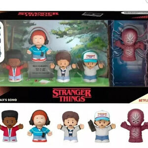 NEW Little People Collector Stranger Things Max's Song Collector Set - 5pk